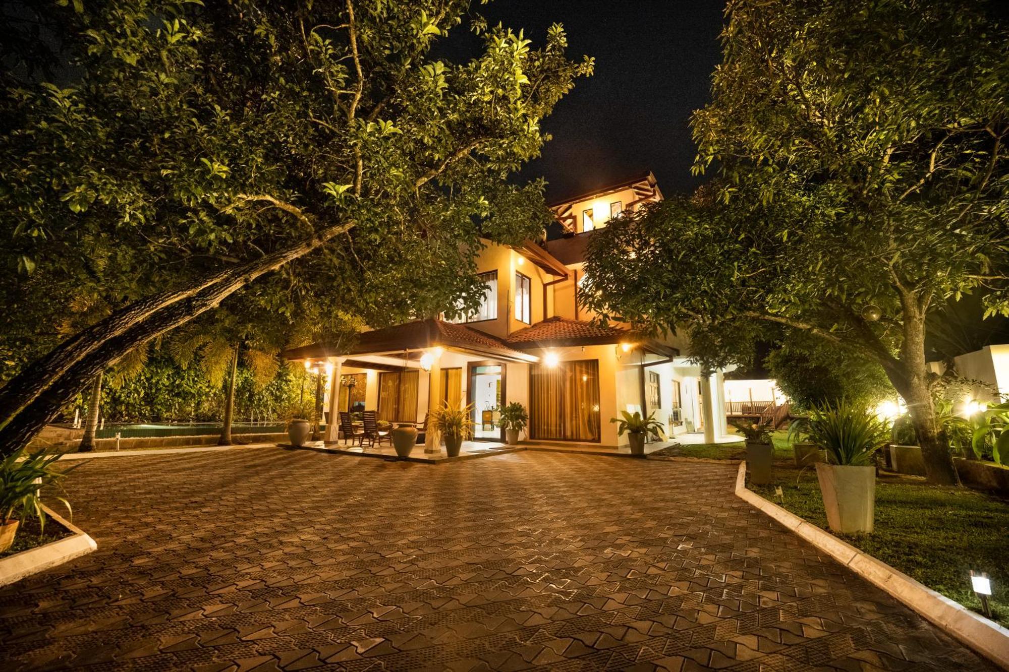 Thithi'S Palace Mirissa Luaran gambar