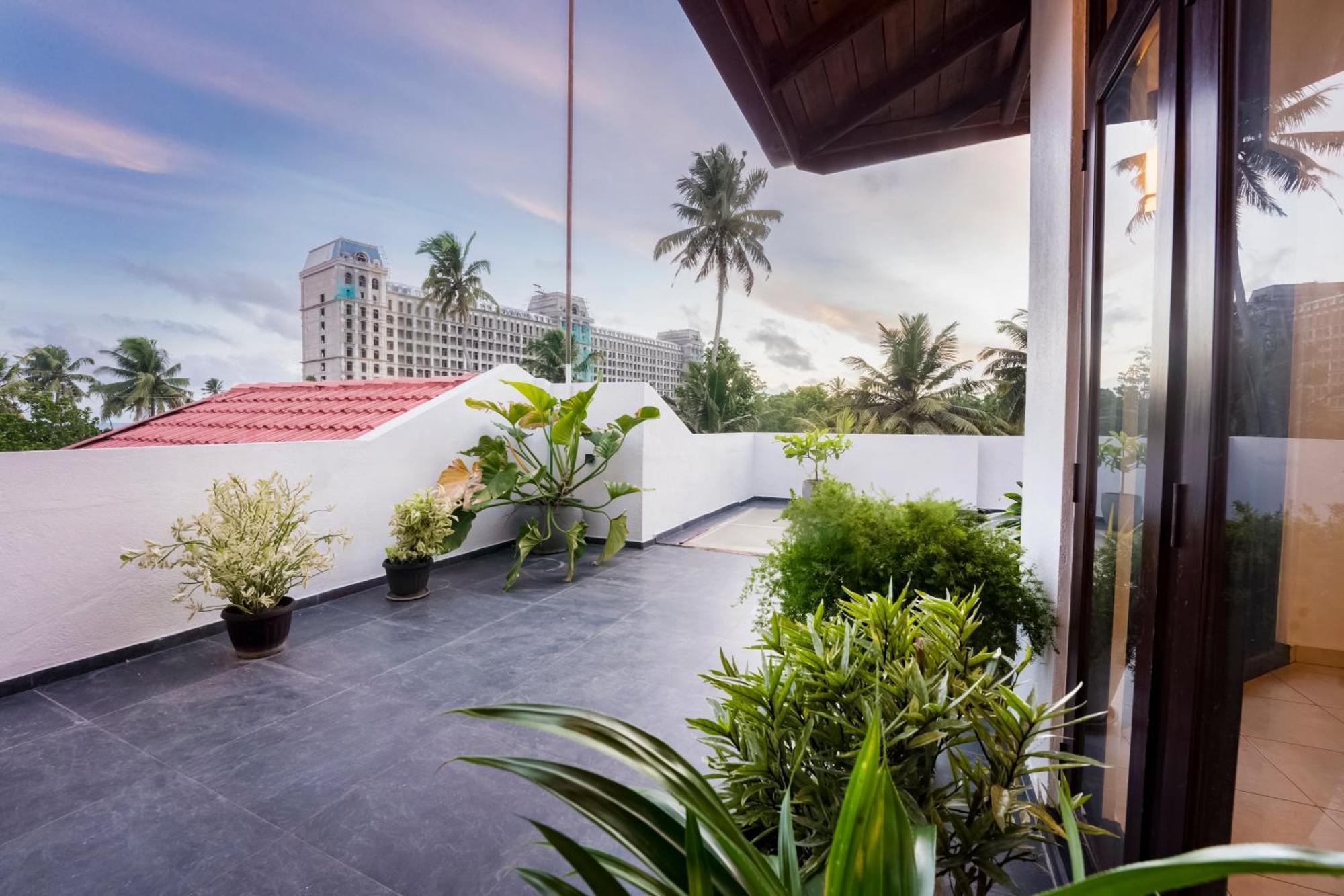 Thithi'S Palace Mirissa Luaran gambar