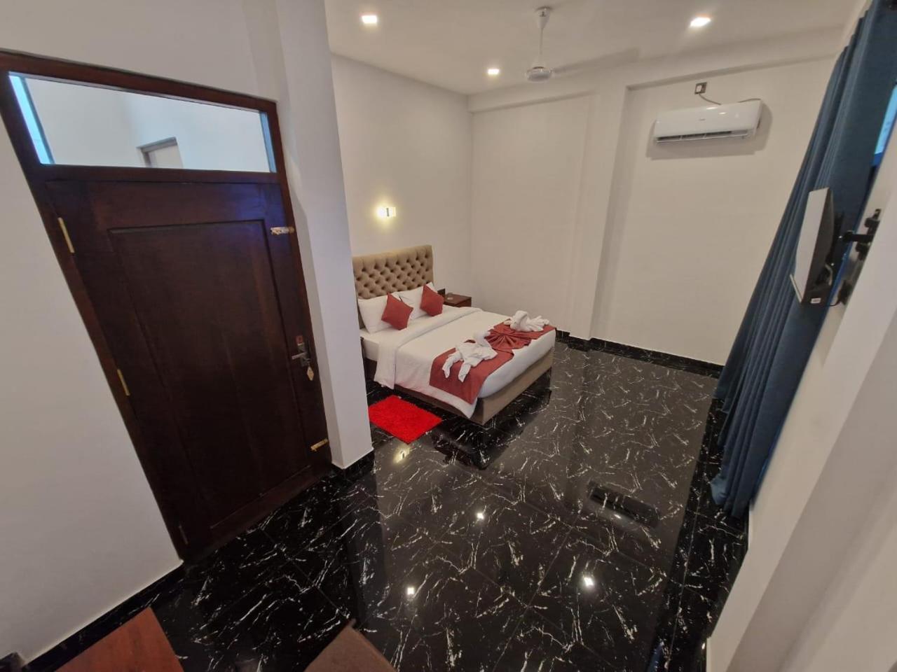 Thithi'S Palace Mirissa Luaran gambar