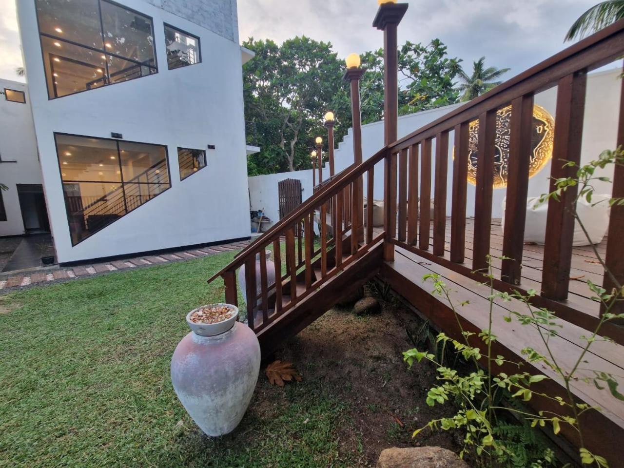 Thithi'S Palace Mirissa Luaran gambar